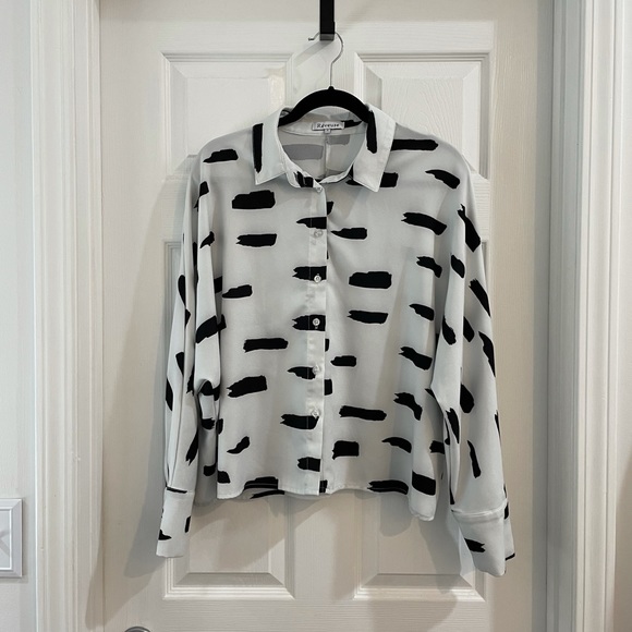 Stylish Button Up - Picture 1 of 3